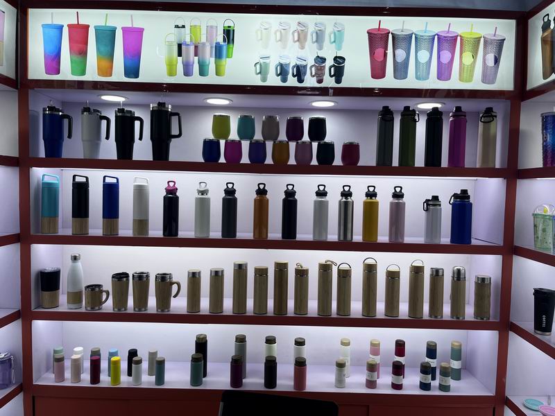 135th Canton Fair Ningbo Betterway Water Bottles.jpg